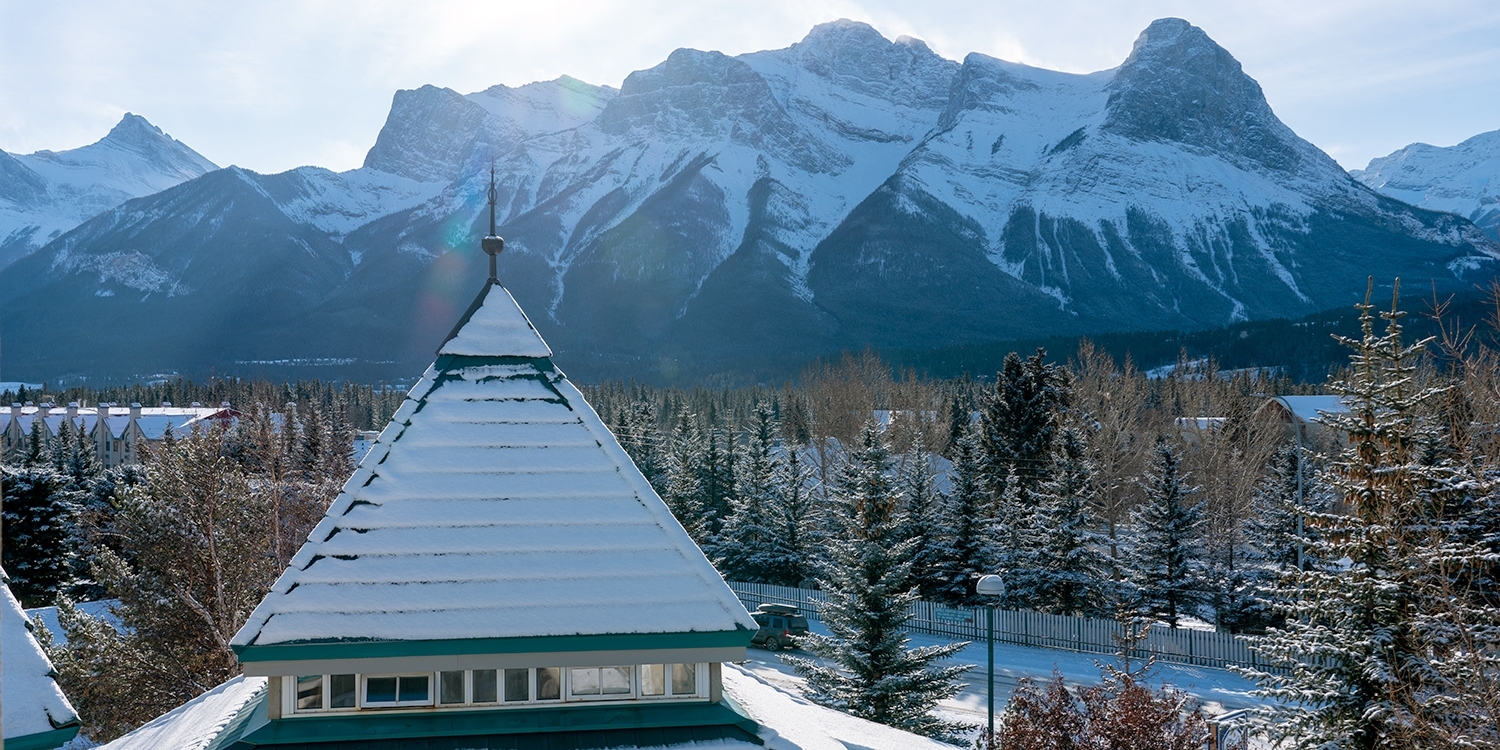 Located less than a five-minute drive from Banff National Park, Canmore has all the beauty its popular neighbour Banff has and fewer crowds