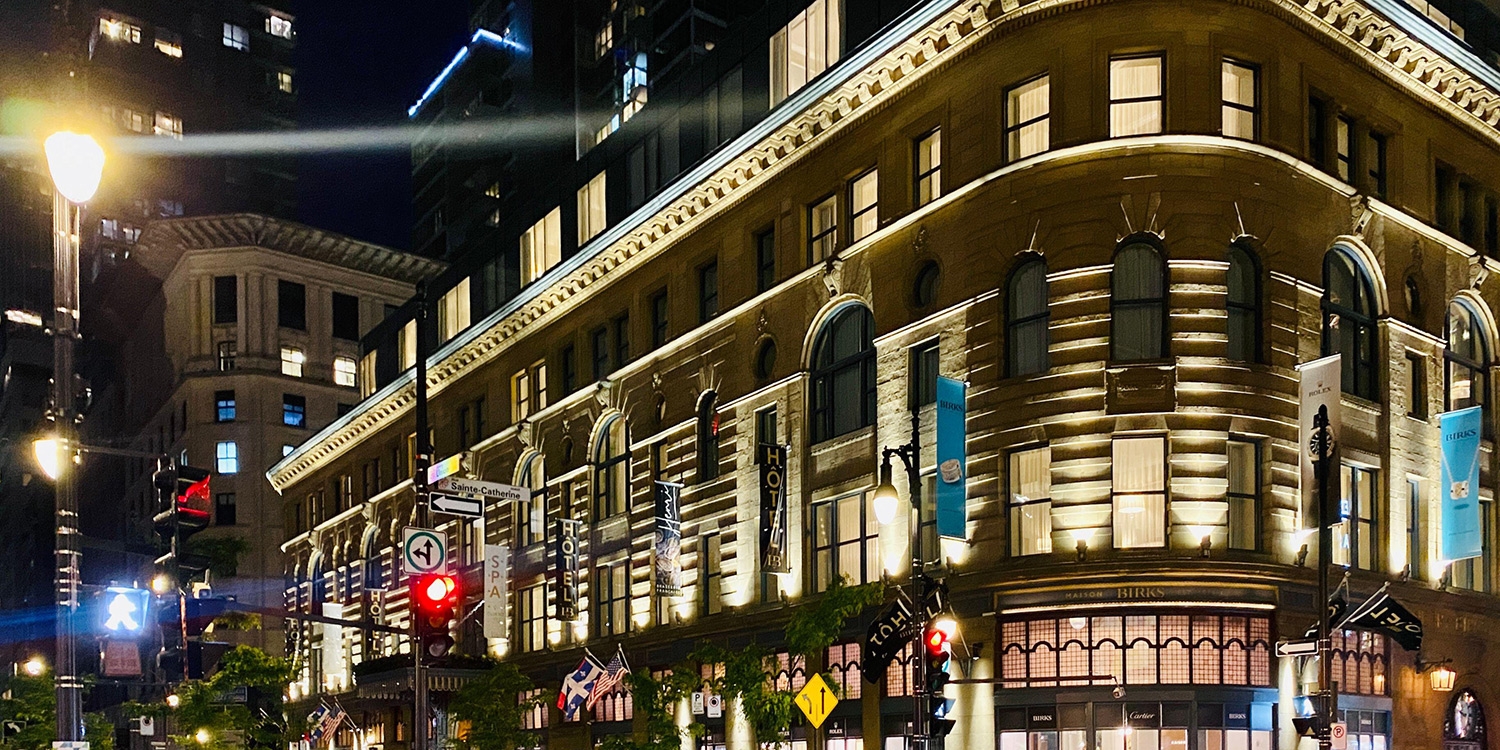 $145—Downtown Montréal hotel w/breakfast -- Montreal, Canada