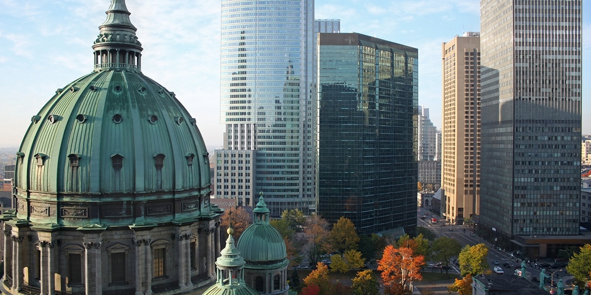 This downtown hotel is steps from Sainte-Catherine Street's shops and restaurants and a 10-minute drive to Old Montréal